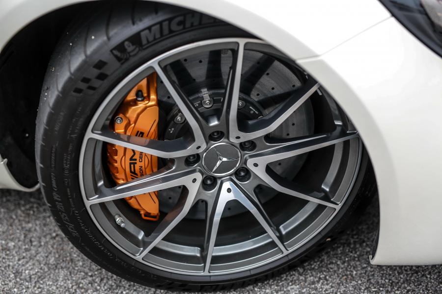 Колеса Mercedes-AMG GT R (C190) 2017 года  (MY) (фото 5 из 25)